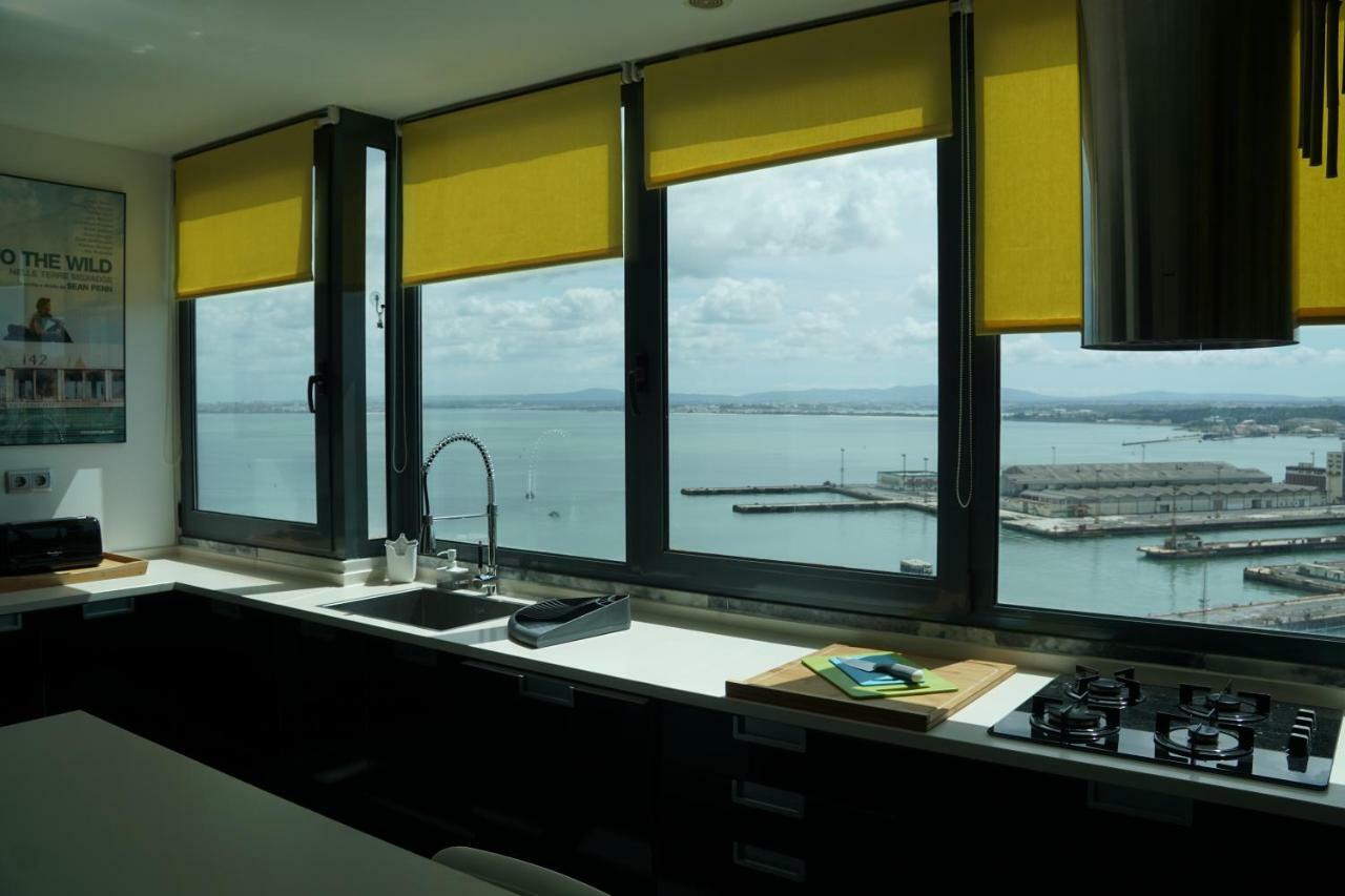 Penthouse Bellevue Apartment Almada Exterior photo